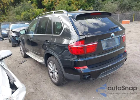 2013 BMW X5 xDrive35I/xDrive35I Premium/xDrive35I Sport Activity z USA, uszkodzony, nr VIN 5UXZV4C58D0G54145